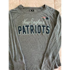 Gently used women’s New England patriots thermal